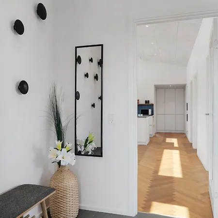 Beautiful In With Harbor View Holiday home