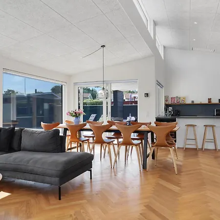 Beautiful In With Harbor View *